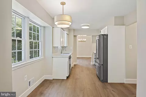 9060 Brook Ford Rd, Burke, VA 22015 photo 13