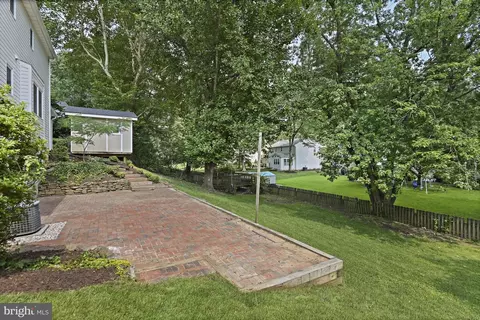 9060 Brook Ford Rd, Burke, VA 22015 photo 50