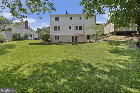 9060 Brook Ford Rd, Burke, VA 22015 photo 51