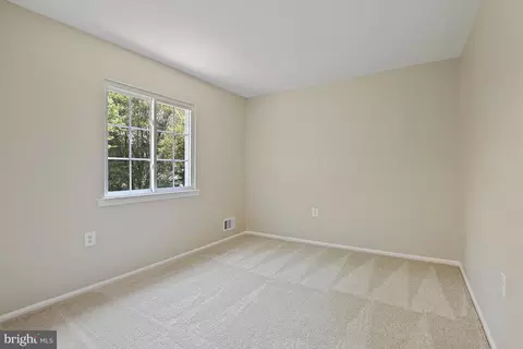 9060 Brook Ford Rd, Burke, VA 22015 photo 35