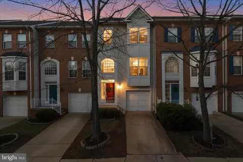 4126 Grover Glen Ct, Fairfax, VA 22030