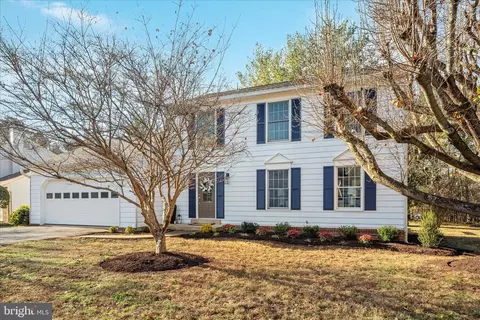 13170 Autumn Hill Ln, Herndon, VA 20171