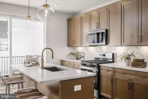 4751 Sully Point Ln, Chantilly, VA 20151
