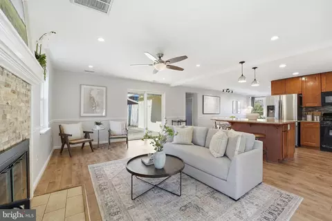 6302 Saddle Tree Dr, Alexandria, VA 22310