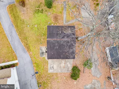 View/Area - 8906 Hooes Rd, Lorton, VA 22079 photo 10 of 14
