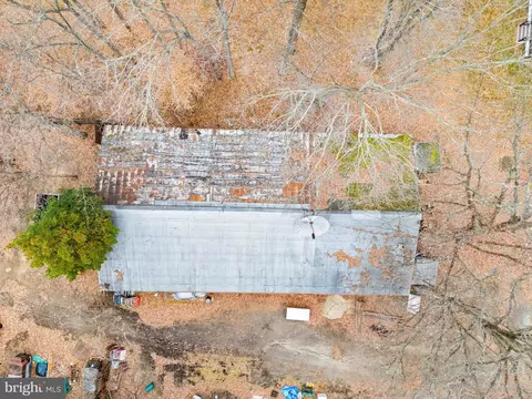 View/Area - 8906 Hooes Rd, Lorton, VA 22079 photo 7 of 14