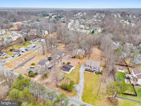 View/Area - 8906 Hooes Rd, Lorton, VA 22079 photo 6 of 14
