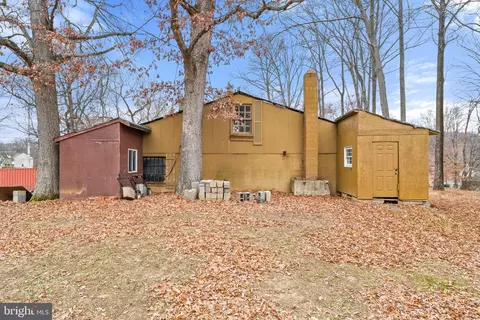 Exterior - 8906 Hooes Rd, Lorton, VA 22079 photo 2 of 19