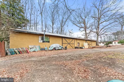 Exterior - 8906 Hooes Rd, Lorton, VA 22079 photo 12 of 19
