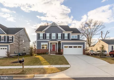 1814 Peabody Dr, Falls Church, VA 22043