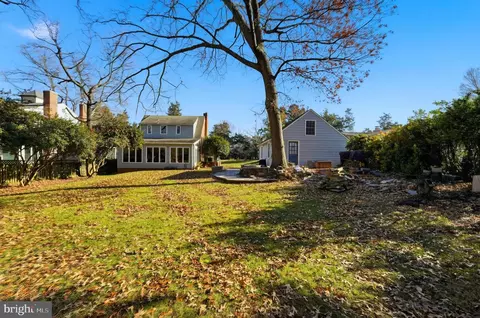 7908 W Boulevard Dr, Alexandria, VA 22308