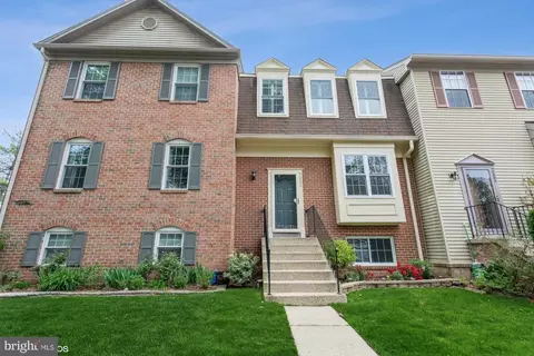 7092 Solomon Seal Ct, Springfield, VA 22152