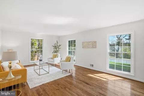 Living - 1002 Kimberwicke Rd, Mclean, VA 22102 photo 4 of 7
