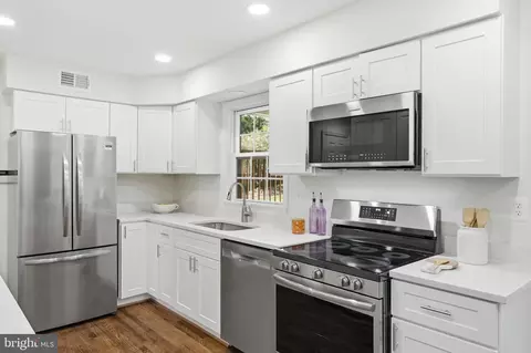 Kitchen - 1002 Kimberwicke Rd, Mclean, VA 22102 photo 2 of 2