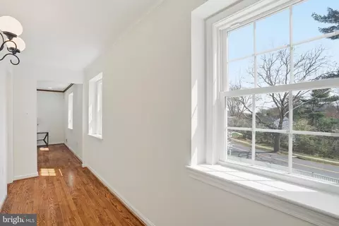 Entry Way - 1002 Kimberwicke Rd, Mclean, VA 22102 photo 11 of 11