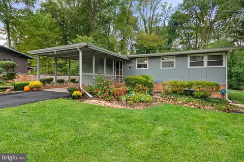 3414 Executive Ave, Falls Church, VA 22042
