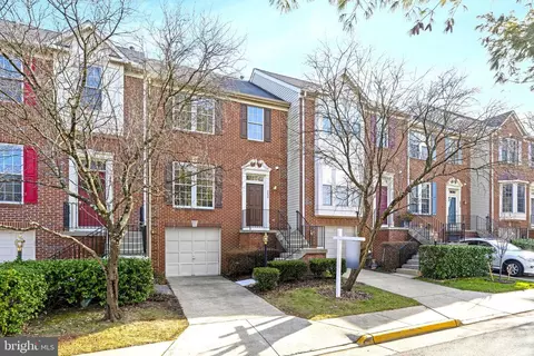 2035 Madrillon Springs Ct, Vienna, VA 22182