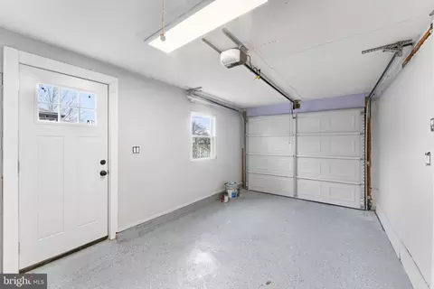 6402 Pioneer Dr, Springfield, VA 22150 photo 21