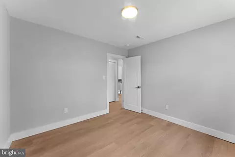 6402 Pioneer Dr, Springfield, VA 22150 photo 16