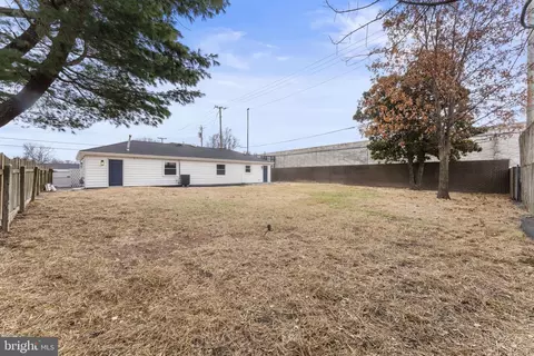 6402 Pioneer Dr, Springfield, VA 22150 photo 24