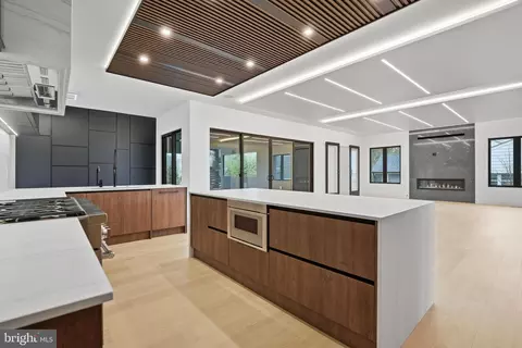 Kitchen - 6910 Bright Ave, Mclean, VA 22101 photo 8 of 8