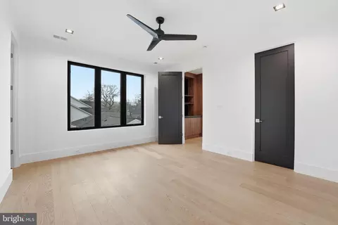 Bedroom - 6910 Bright Ave, Mclean, VA 22101 photo 3 of 5