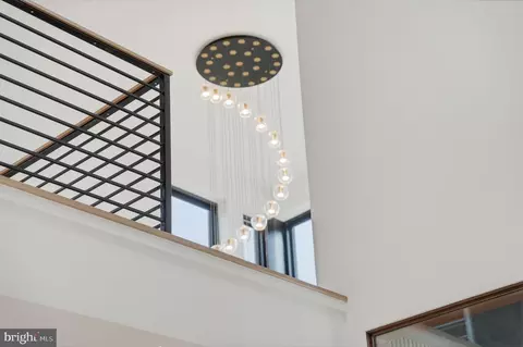 Entry Way - 6910 Bright Ave, Mclean, VA 22101 photo 1 of 21