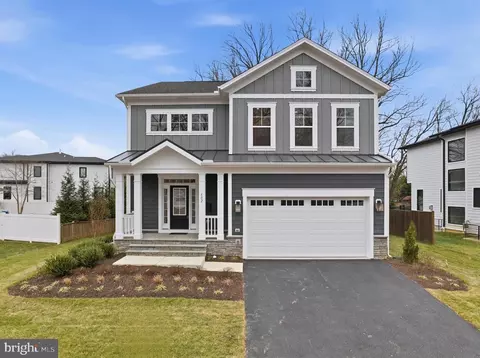 602 Tapawingo Rd SW, Vienna, VA 22180