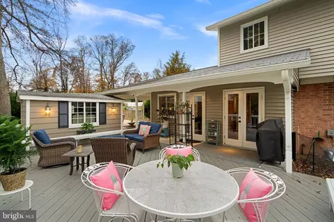 Exterior - 8600 Victoria Rd, Springfield, VA 22151 photo 3 of 3