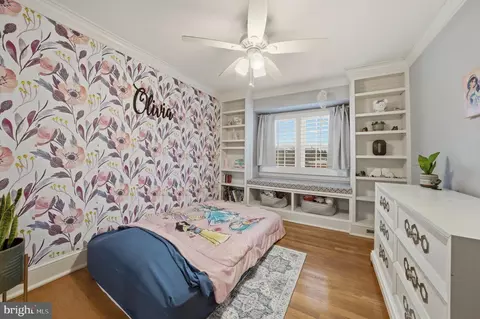 Bedroom - 7414 Hallcrest Dr, Mclean, VA 22102 photo 5 of 7