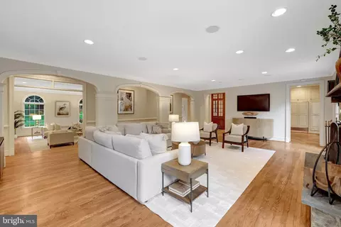 Other - 8014 Greenwich Woods Dr, Mclean, VA 22102 photo 1 of 23