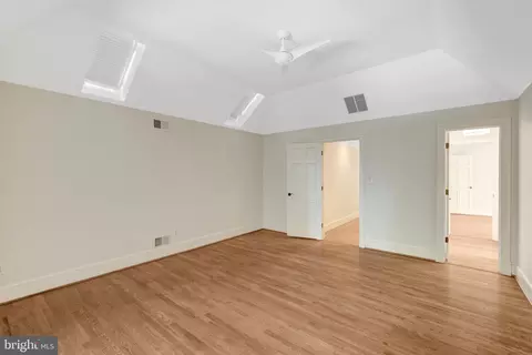 Bedroom - 8014 Greenwich Woods Dr, Mclean, VA 22102 photo 9 of 12