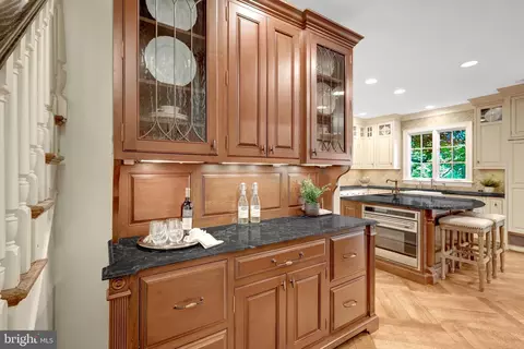 Kitchen - 8014 Greenwich Woods Dr, Mclean, VA 22102 photo 5 of 5