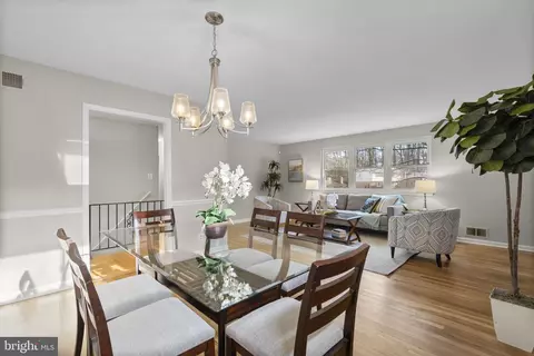 Dining - 8701 Cromwell Dr, Springfield, VA 22151 photo 2 of 2