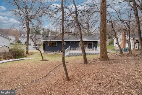Exterior - 1717 Valley Ave, Mclean, VA 22101 photo 3 of 4