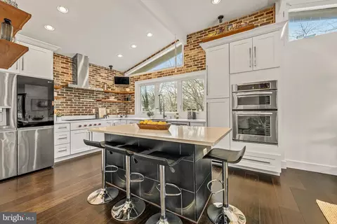 Kitchen - 1717 Valley Ave, Mclean, VA 22101 photo 1 of 4