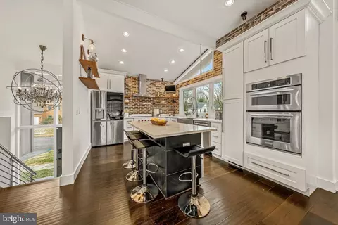 Kitchen - 1717 Valley Ave, Mclean, VA 22101 photo 4 of 4