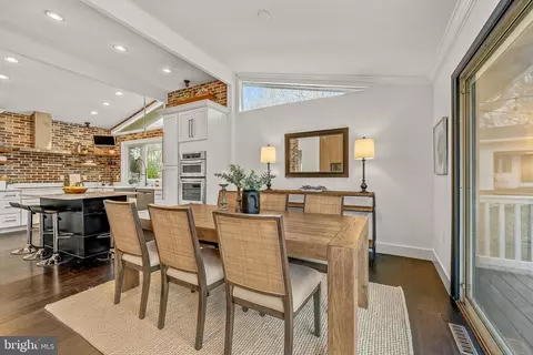 Dining - 1717 Valley Ave, Mclean, VA 22101 photo 2 of 2
