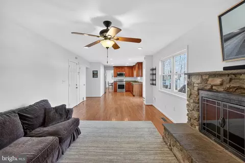 7200 Beachway Ct, Springfield, VA 22153 photo 7