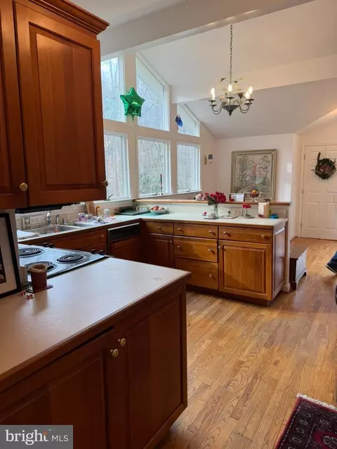 1130 Bellview Rd, Mclean, VA 22102 photo 3