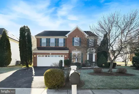 5564 La Vista Dr, Alexandria, VA 22310