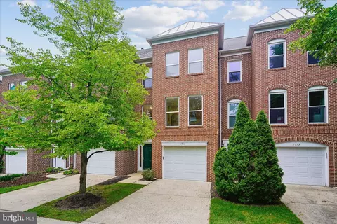 1711 Blue Flint Ct, Reston, VA 20190