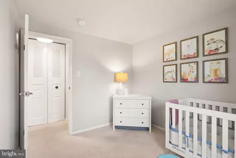 Bedroom - 7902 Cliff Rock Ct, Springfield, VA 22153 photo 5 of 6