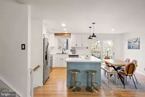 Other - 7902 Cliff Rock Ct, Springfield, VA 22153 photo 3 of 14