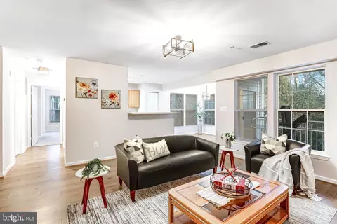 7532 F Coxton Ct #126, Alexandria, VA 22306