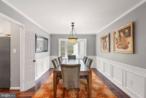 Dining - 11401 Tanbark Dr, Reston, VA 20191 photo 3 of 4