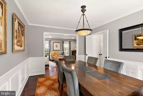 Dining - 11401 Tanbark Dr, Reston, VA 20191 photo 2 of 4