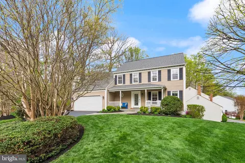 Exterior - 11401 Tanbark Dr, Reston, VA 20191 photo 2 of 14