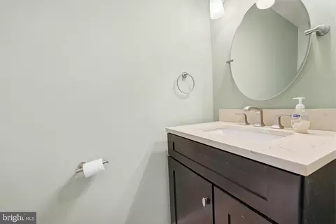 7900 Forest Path Way, Springfield, VA 22153 photo 9
