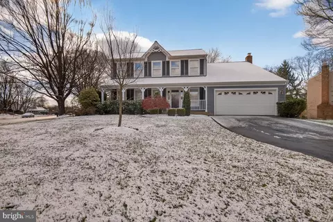 3314 Tuckaway Ct, Herndon, VA 20171